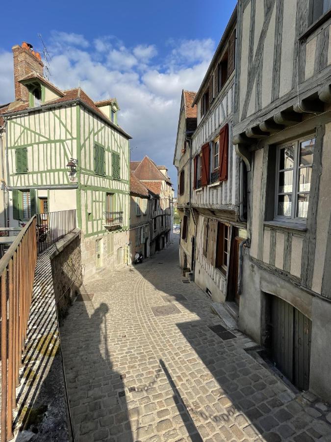 Appartement Le Cadet Roussel Auxerre Les Quais Eksteriør bilde