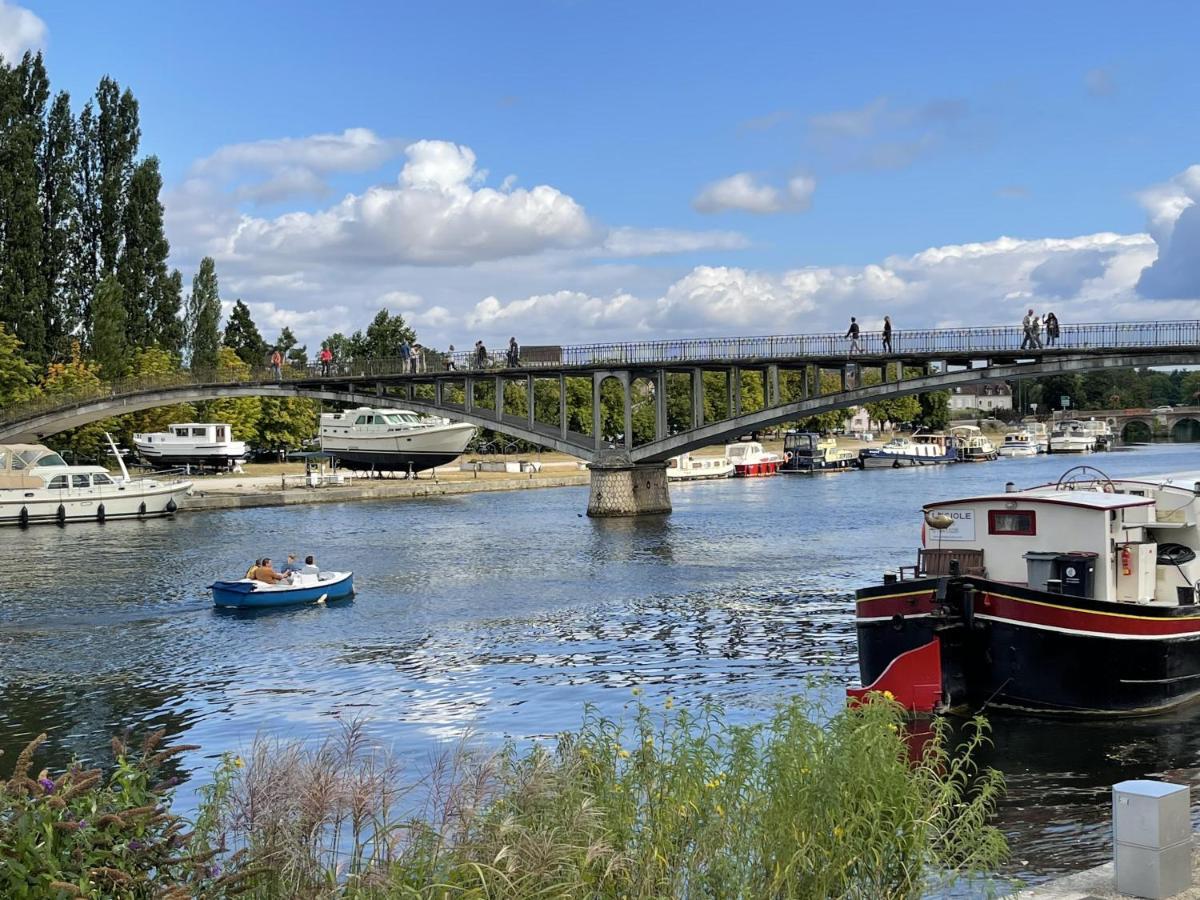 Appartement Le Cadet Roussel Auxerre Les Quais Eksteriør bilde