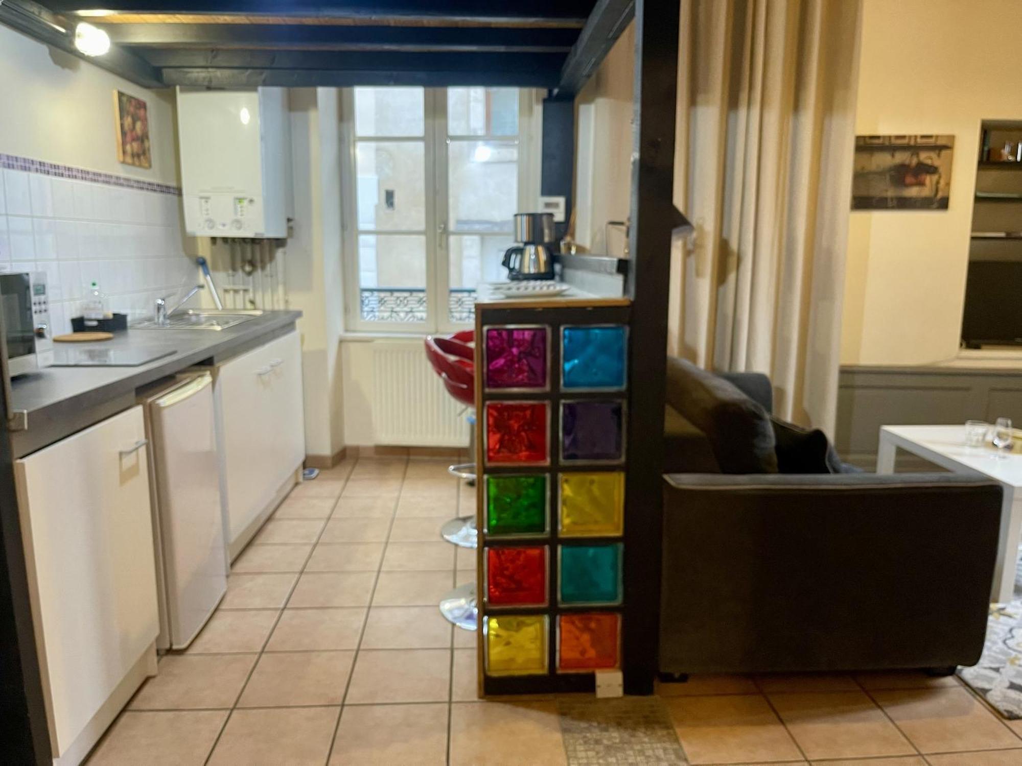 Appartement Le Cadet Roussel Auxerre Les Quais Eksteriør bilde